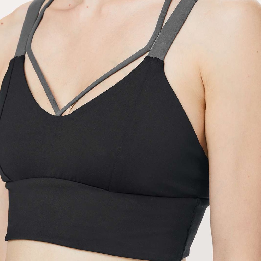 EUC Lululemon Longline Bra - Black and Grey